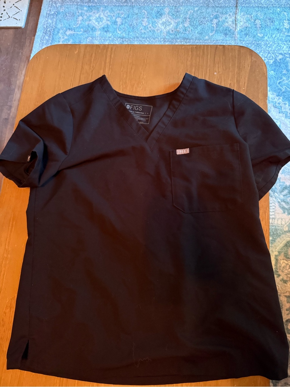 FIGS one pocket Black V-Neck Scrub Top